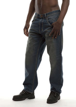 Load image into Gallery viewer, Relaxed Fit Jeans - Vintage Side
