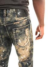 Load image into Gallery viewer, Smokey Wash Distressed Jeans
