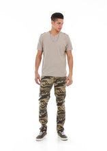 Load image into Gallery viewer, 8183 Khaki Camo, Men&#39;s Skinny Fit Stretch Jeans

