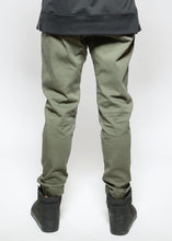 Load image into Gallery viewer, Stretch Twill Jogger

