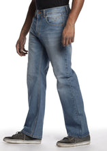 Load image into Gallery viewer, Men&#39;s Straight Fit Denim Jeans
