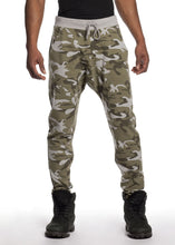 Load image into Gallery viewer, Green Camo
