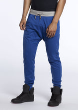 Load image into Gallery viewer, Men&#39;s Drop Crotch Jogger
