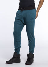 Load image into Gallery viewer, Men&#39;s Drop Crotch Jogger
